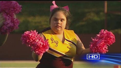 Cheerleader With Down Syndrome Returns To The Field To Cheer For Deer