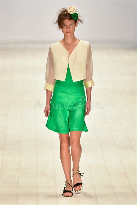 Iva Pfeiffer Fashion Show Editorial Image Image Of Fabric 86341880