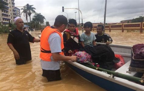 Sekitar 1000 Warga Jadi Korban Banjir Kiriman Malaysia