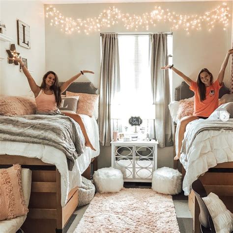 39 Cute Dorm Rooms We’re Obsessing Over Right Now By Sophia Lee Girls Dorm Room Dorm Room