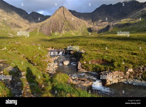 Fairy Pools Isle Of Skye Hi Res Stock Photography And Images Alamy