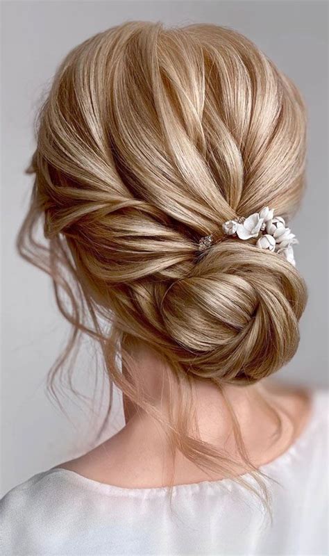 Elegant Wedding Hairstyles For Beautiful Brides Messy Elegant Updo Elegant Wedding Hair Low