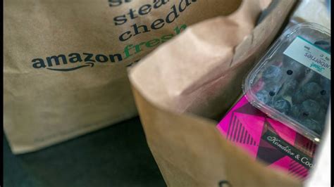 Amazon Challenges Uk Supermarkets With Free Grocery Delivery