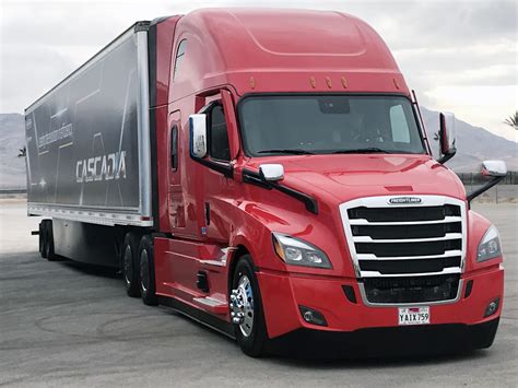 Daimler Announces Updates For The 2020 Cascadia Commerical Carrier