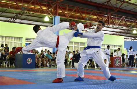 Copa de Karatê reúne atletas de vários estados em Manaus