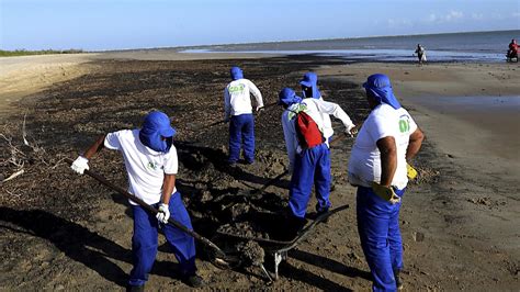 Brazil President Bolsonaro Says Mysterious Oil Spill Could Be ‘criminal’ Au