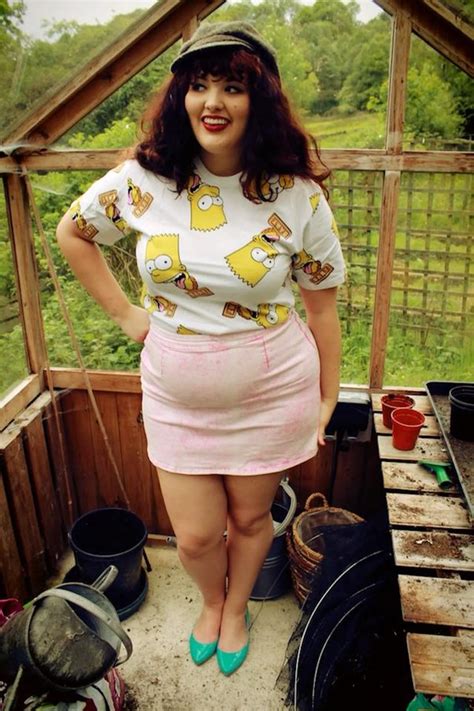 Can A Fat Girl Wear A Mini Skirt Quora