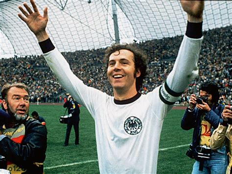 Franz anton beckenbauer (german pronunciation: Fotbaliști de legendă | Franz Beckenbauer