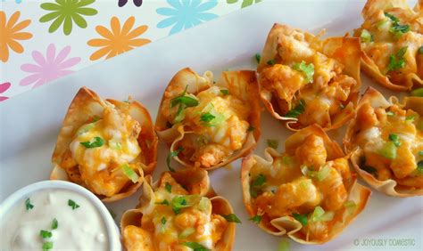 Once you have the required amount, set aside. Joyously Domestic: Buffalo Chicken Wonton Cups