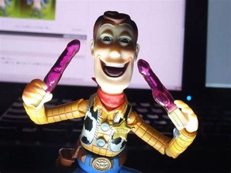 Momma Sees My Woody