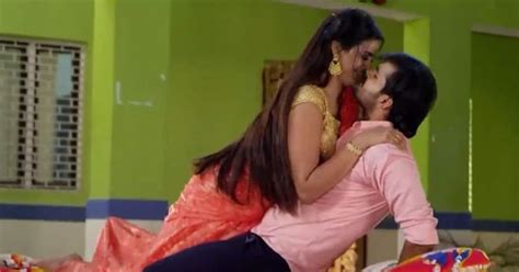 bhojpuri sexy video yamini singh arvind akela s bold bedroom song “aye jee piya goes viral watch