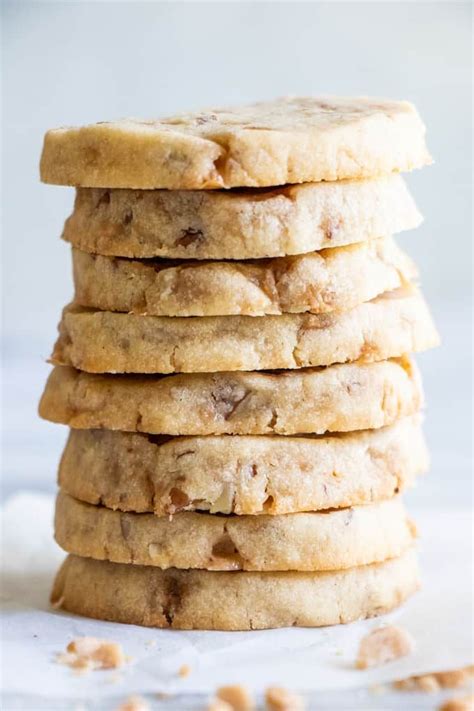 So basically all my favorite things. Butter Pecan Shortbread Cookies | Recipe | Yummy cookies ...