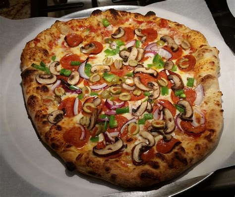 Homemade Deluxe Pizza Rfood