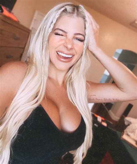 Model Hits Out At Tiktok For Discriminating Against Her Body Claiming Her Content Keeps