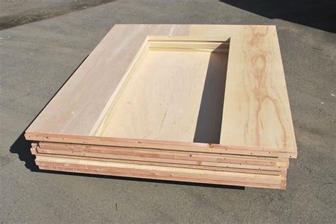 Insulated Plywood Non Warping Patented Wooden Pivot Door Sliding