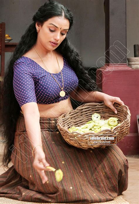 Swetha Menon Photo Gallery Telugu Cinema Actress