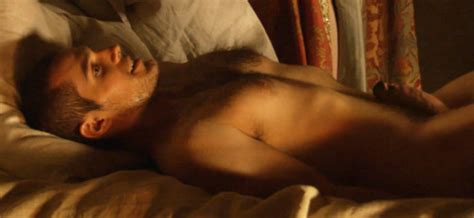 Henry Cavill Naked In Deleted Scene Naked Male Celebrities