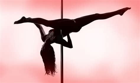 Stripper Becomes Viral Sensation When She Falls 15 Feet Off The Pole