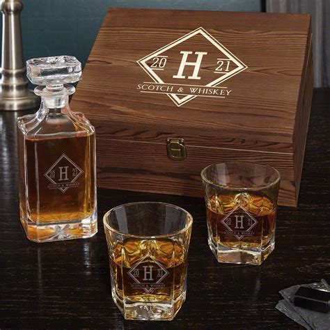 9 Design Options By Froolu Perfect T Set For Him Personalized Whiskey Decanter Set For Men