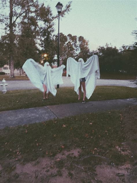 Ghost Photoshoot Challenge In 2020 Fall Pictures Friends Photography