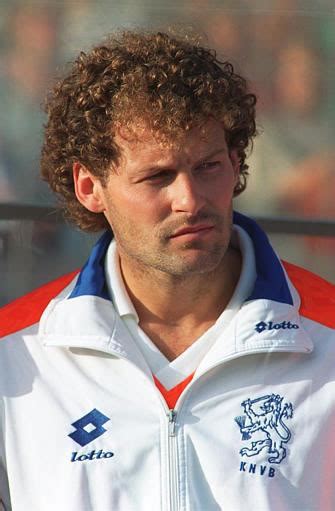 Он играет на позиции центр. Danny Blind » picture » Danny Blind