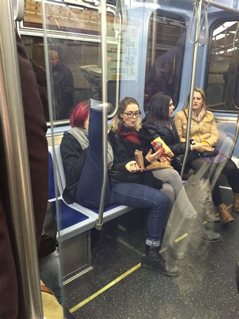 Seen On Chicago Subway Bizarre New York Subway Cursed Images Life