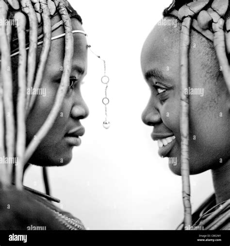 Afrika Himba Leute Stockfotos Und Bilder Kaufen Alamy