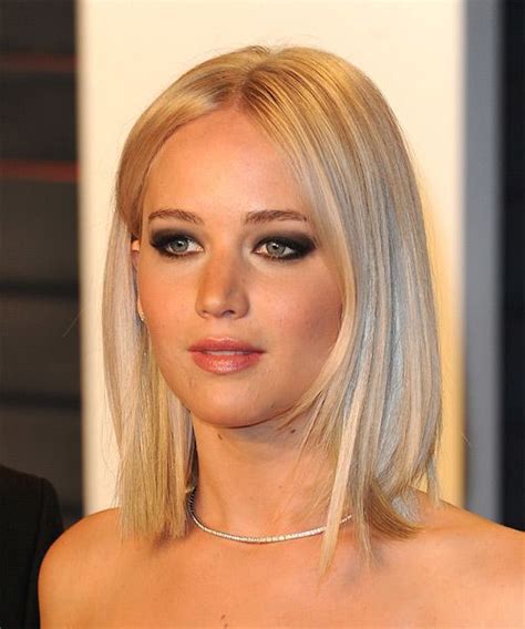 jennifer lawrence s graduated straight bob from the 2016 academy awards try on this hairstyle