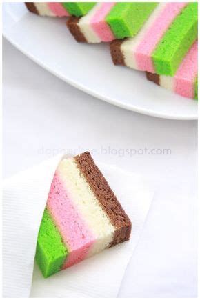 Tepung terigu•gula pasir•telur•sp•baking powder•santan kental•minyak sayur•sejumpt vanilli bubuk. dapoerkoe: Bolu Kukus Pelangi (Putih Telur) | Kue bolu ...