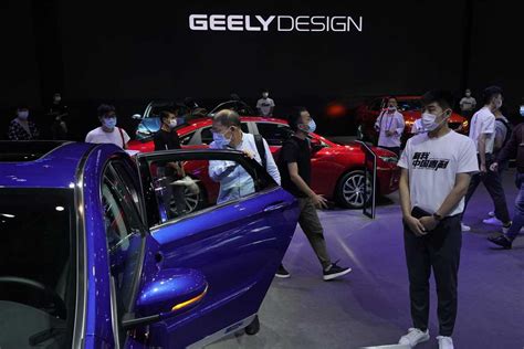China S Geely Baidu Announce Electric Car Ventures
