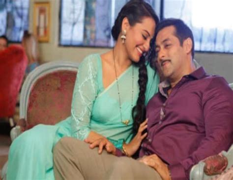 Salman Khan Married Sonakshi Sinha Know The Reality Of These Picture Here