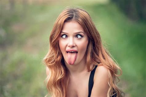 what i know about you just by looking at your tongue in 2020 girl humor woman quotes