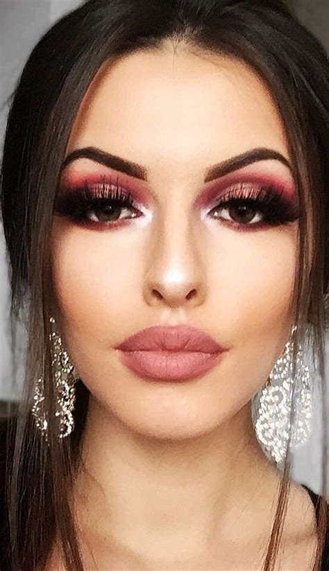 51 Attractive And Colorful Makeup Tips From The Beautiful Makeup Artist