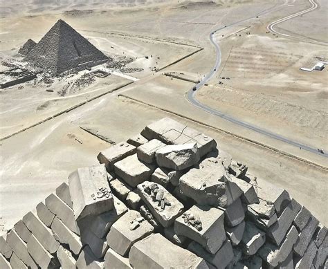 Giza Pyramid From Exactly Above R Pics