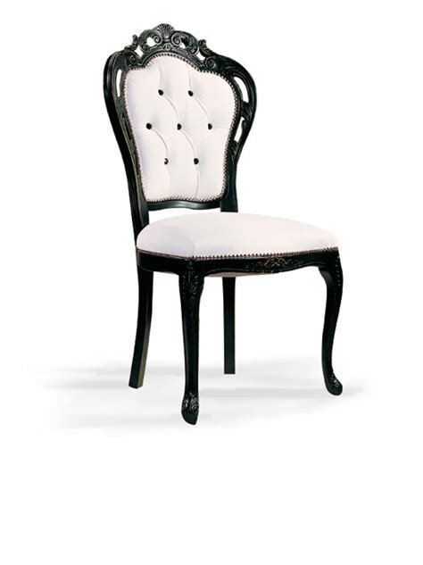 The Advantages Of Placing Black And White Dining Chairs In