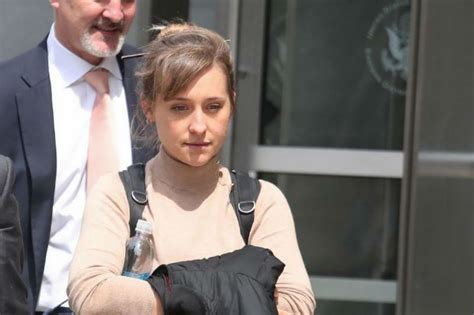 Smallville Actress Allison Mack Pleads Guilty In Sex Cult Case Abs