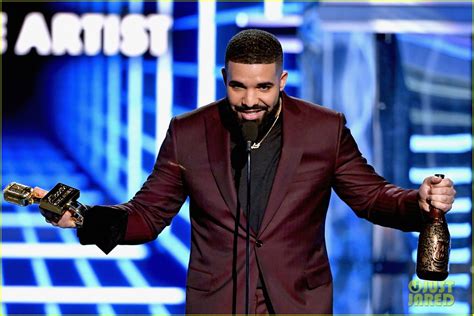drake breaks record for most billboard music awards wins ever photo 4281236 drake photos