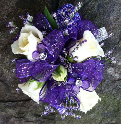lots of purple corsage for prom homecoming flowers corsage prom homecoming corsage