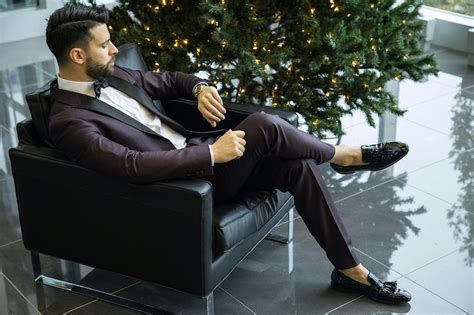 What To Wear On Christmas Day For Men Formal Casual And Cosy Outfits