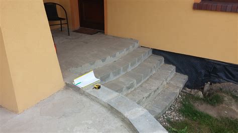 Schody betonowe czym wykończyć - Materiały budowlane