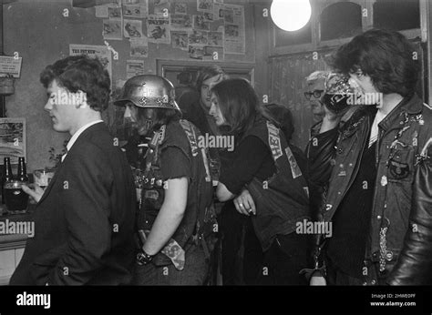 The Oddfellows Arms Oldbury Customers Including Some Hells Angels Watching The Television