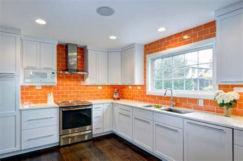 10 Beautiful Kitchens With Orange Walls