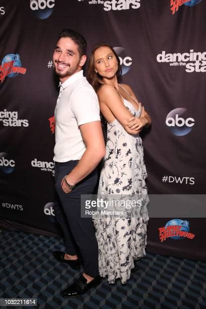 Dancing With The Stars Season 27 Cast Reveal Red Carpet At Planet