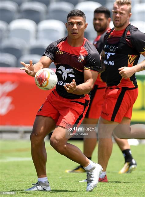 David Mead Passes The Ball During A Png Kumuls Rugby League World Cup