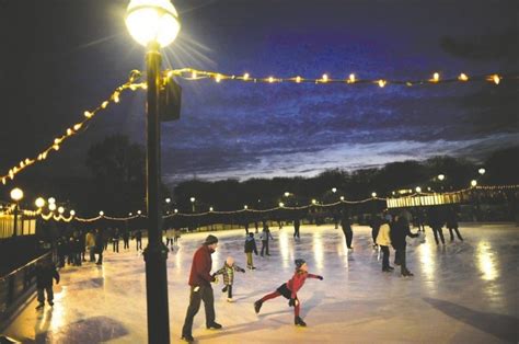 Hit The Ice Washingtons Outdoor Rinks Open This Weekend Outdoor