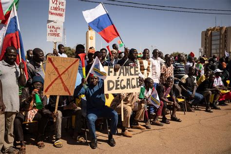 Burkina Faso Paris Rappelle Son Ambassadeur Pour Mener Des