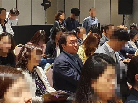 아이뉴스24 강길홍 기자 최태원 sk그룹 회장이 개인 인스타그램 계정 운영을 시작해 주목을 받는다. 최태원 SK 회장 '사회적 가치' 추진에 동거인 김희영씨 역할한 듯 ...