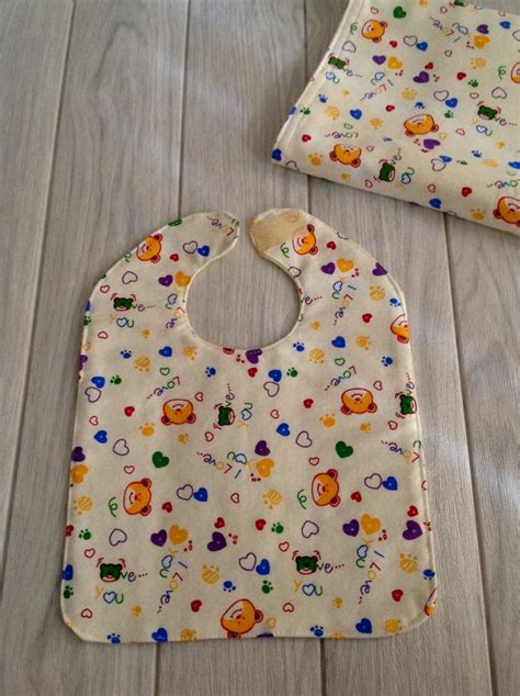 How To Sew A Baby Bib In 5 Steps Sew Crafty Me