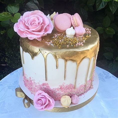 Best simple birthday cake from kara s simple 1st birthday party. @nataliaariannaa | 21st birthday cakes, Birthday cake for ...
