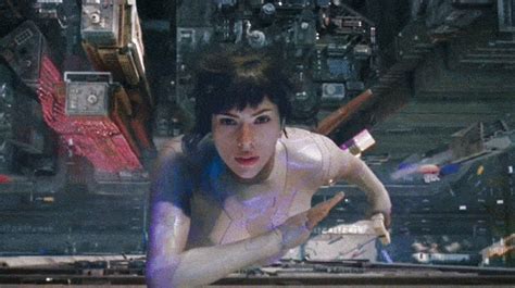 dystopia plugged in ghost in the shell sf movies scarlett johansson ghost